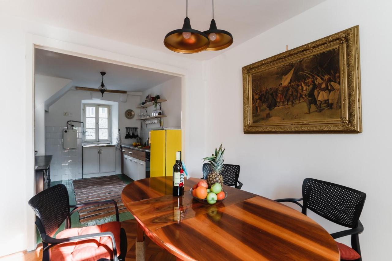 הוילה ריסאן White Shutters House מראה חיצוני תמונה