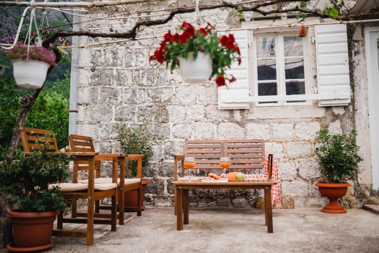 הוילה ריסאן White Shutters House מראה חיצוני תמונה